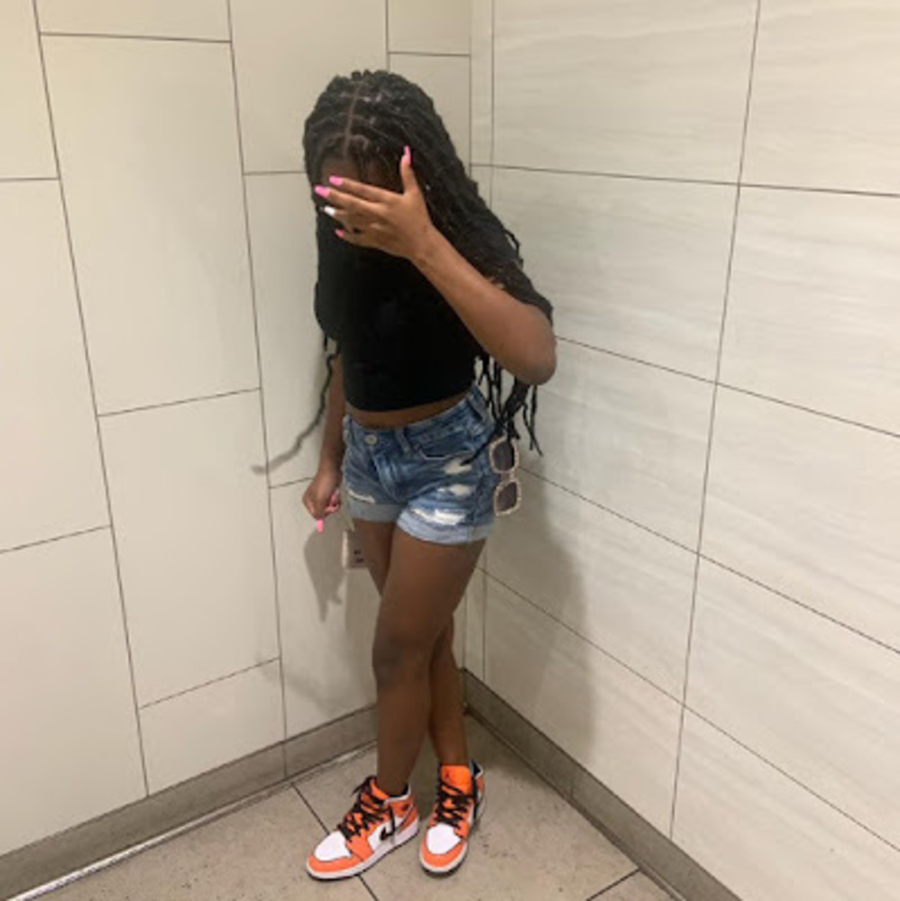 Meet your Posher, Maleyia